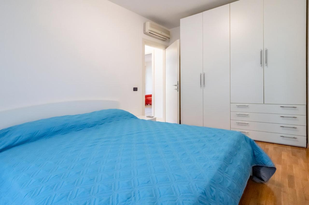 Apartamento Piana Di Solaro Modern Flat & Swimming Pool Lerici Exterior foto